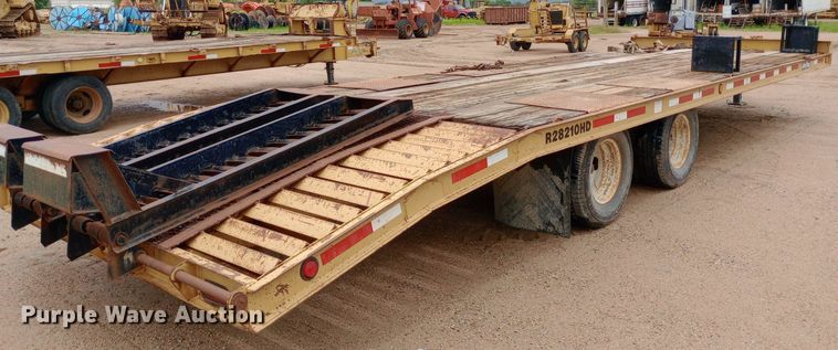 image for item NU9859 2005 Redi Haul ML7460E equipment trailer