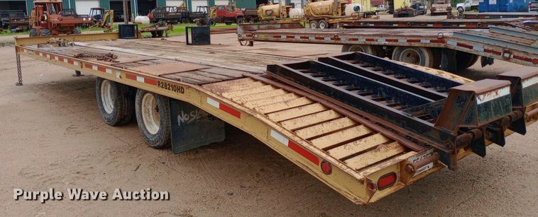 image for item NU9859 2005 Redi Haul ML7460E equipment trailer