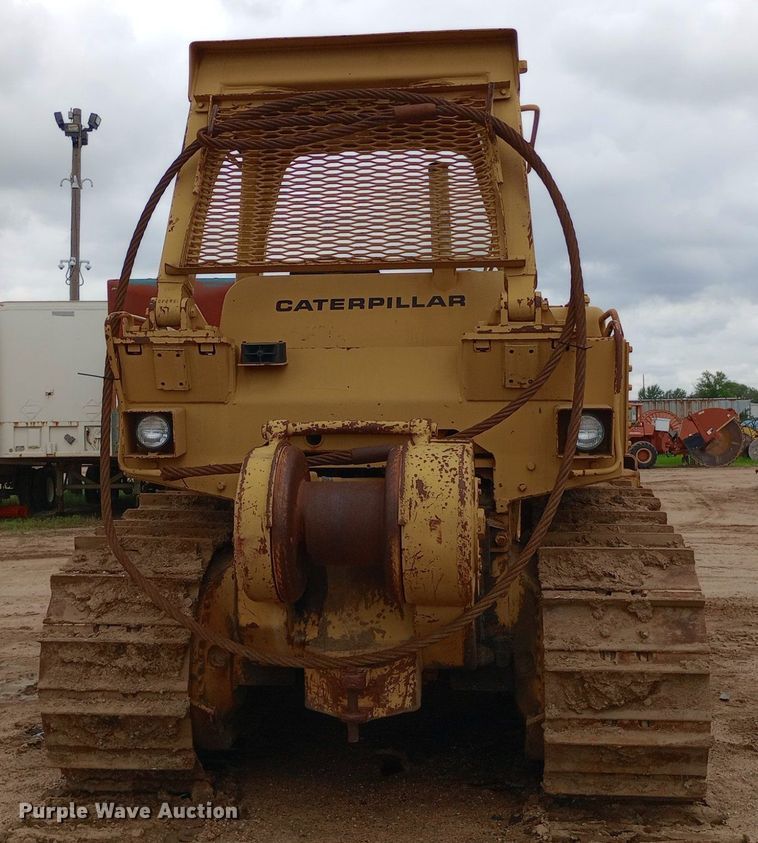 image for item NU9860 1984 Caterpillar  D7G dozer