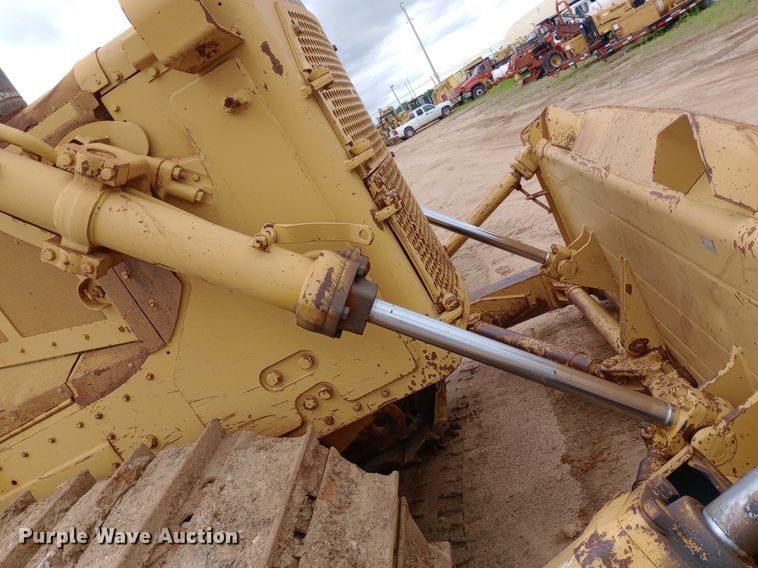 image for item NU9860 1984 Caterpillar  D7G dozer