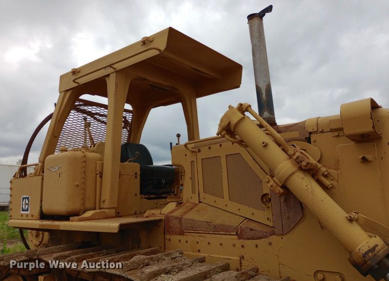 image for item NU9860 1984 Caterpillar  D7G dozer