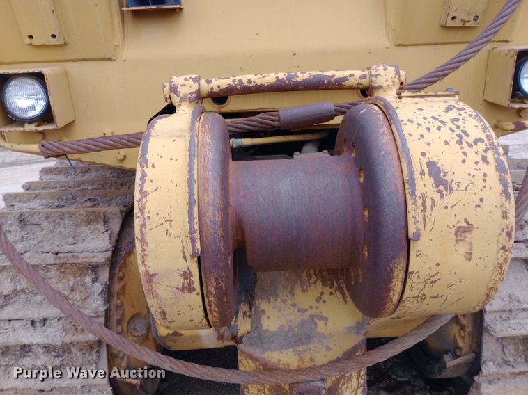 image for item NU9860 1984 Caterpillar  D7G dozer