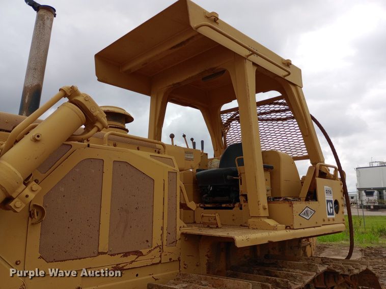 image for item NU9860 1984 Caterpillar  D7G dozer