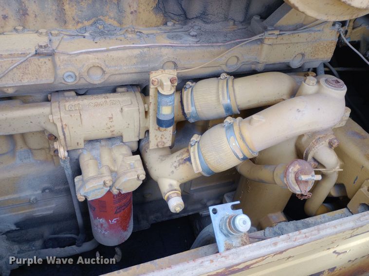 image for item NU9860 1984 Caterpillar  D7G dozer