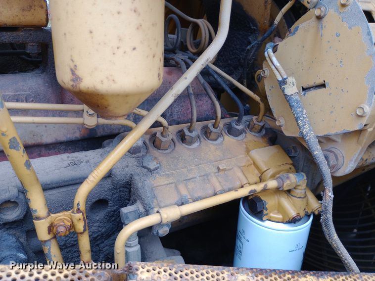 image for item NU9860 1984 Caterpillar  D7G dozer