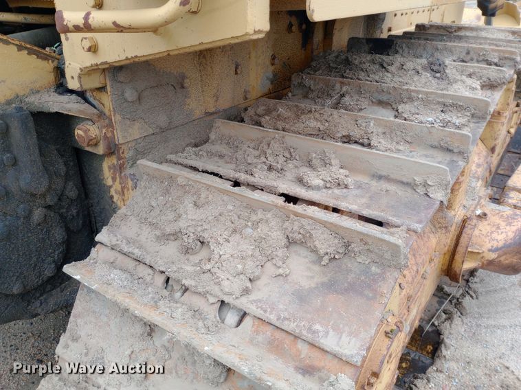 image for item NU9860 1984 Caterpillar  D7G dozer