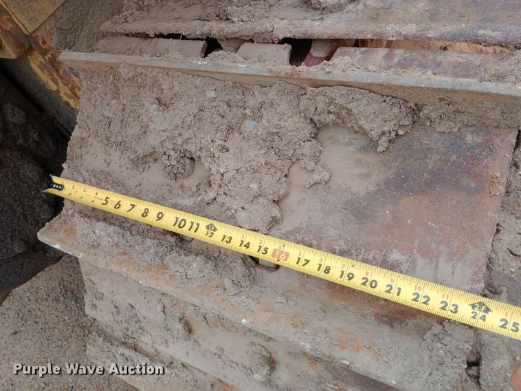 image for item NU9860 1984 Caterpillar  D7G dozer