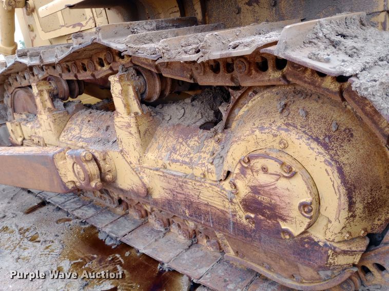 image for item NU9860 1984 Caterpillar  D7G dozer