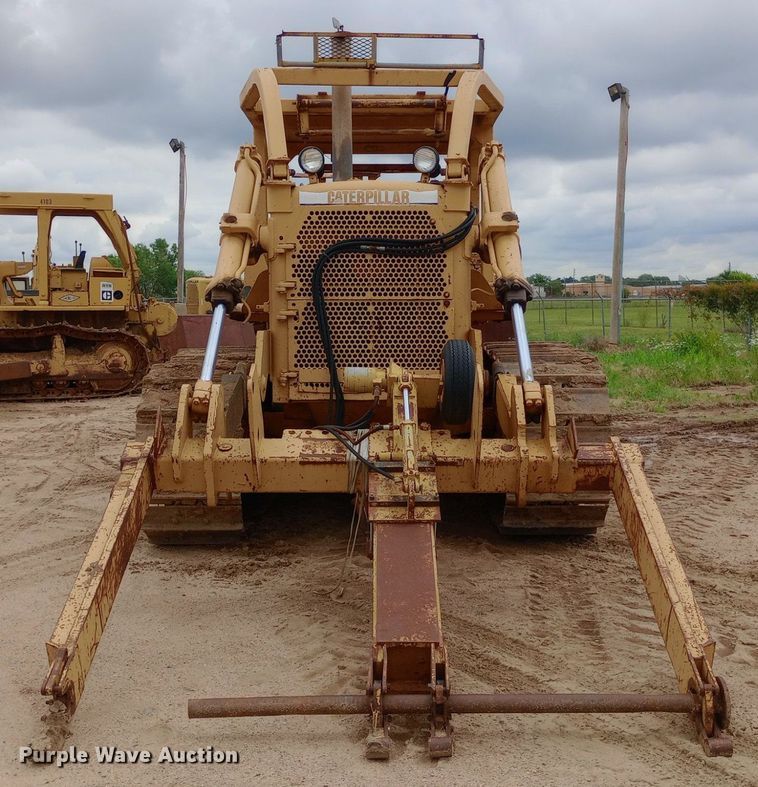 image for item NU9861 1980 Caterpillar  D7G LGP cable plow