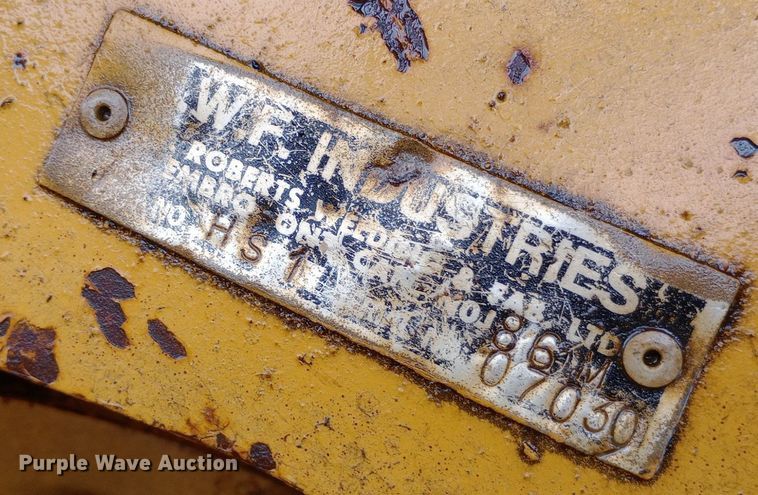 image for item NU9861 1980 Caterpillar  D7G LGP cable plow