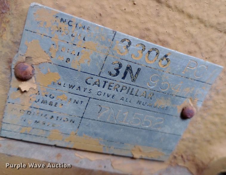 image for item NU9861 1980 Caterpillar  D7G LGP cable plow