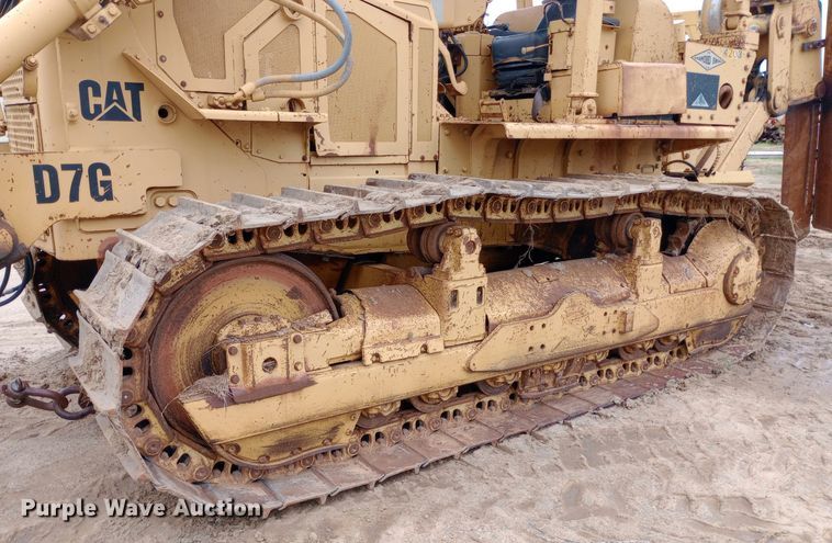 image for item NU9861 1980 Caterpillar  D7G LGP cable plow