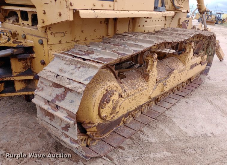image for item NU9861 1980 Caterpillar  D7G LGP cable plow