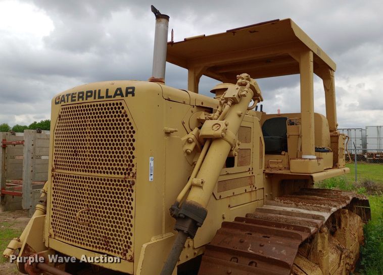 image for item NU9862 1975 Caterpillar D7F dozer