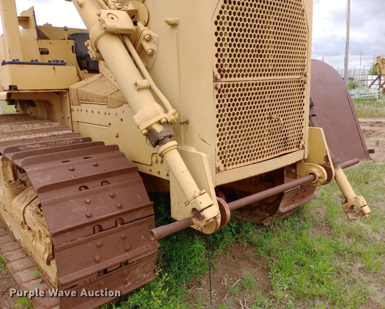 image for item NU9862 1975 Caterpillar D7F dozer