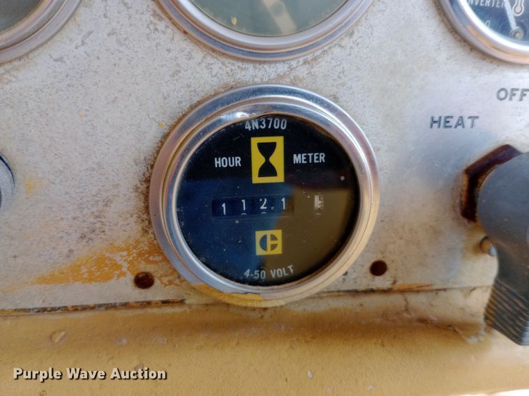 image for item NU9862 1975 Caterpillar D7F dozer