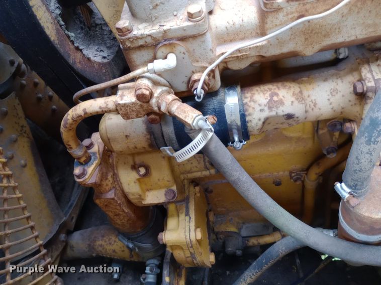 image for item NU9862 1975 Caterpillar D7F dozer