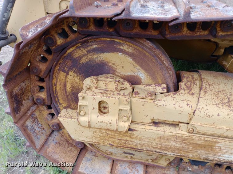 image for item NU9862 1975 Caterpillar D7F dozer