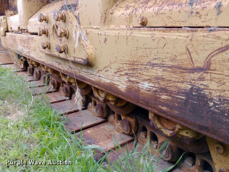 image for item NU9862 1975 Caterpillar D7F dozer