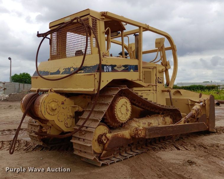 image for item NU9863 Caterpillar  D7H dozer