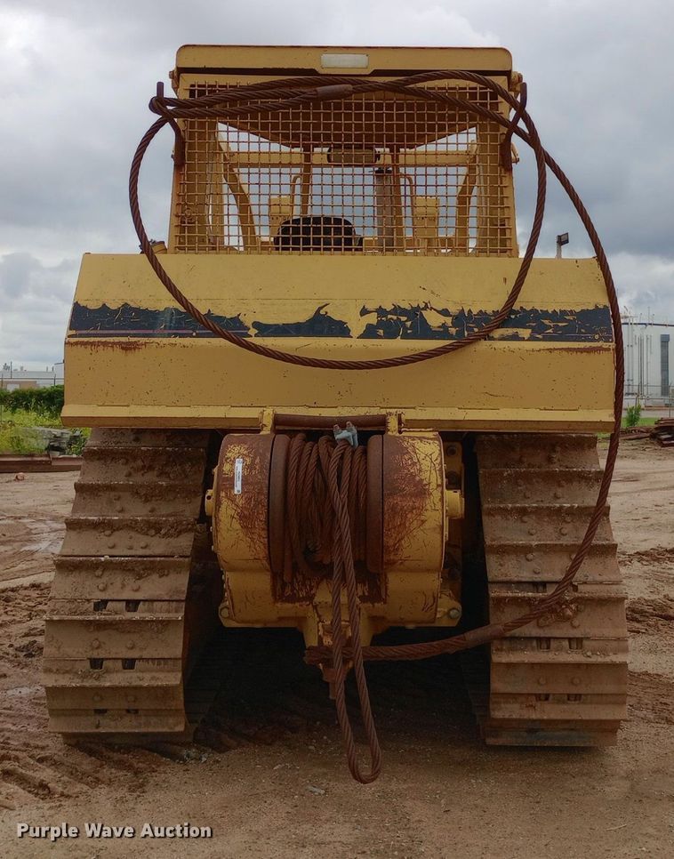 image for item NU9863 Caterpillar  D7H dozer