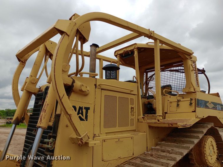 image for item NU9863 Caterpillar  D7H dozer