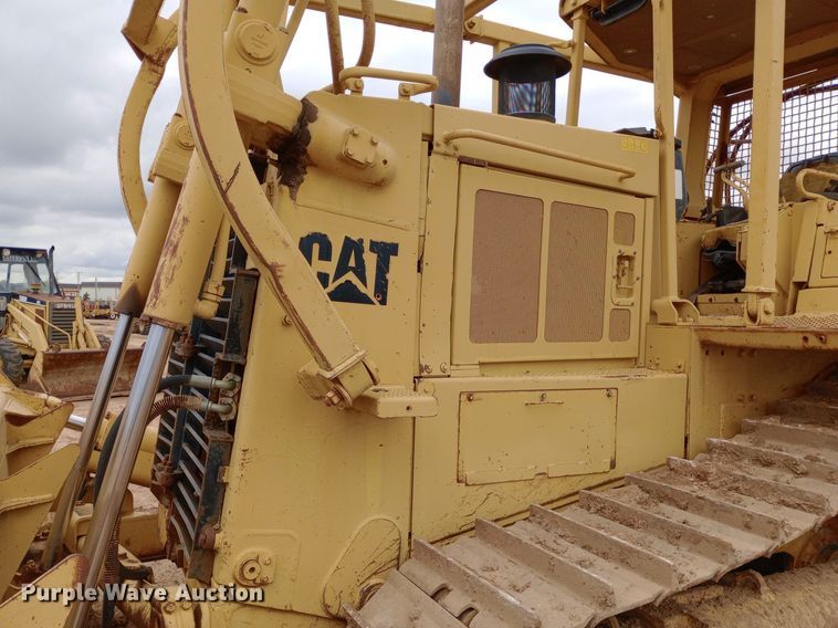 image for item NU9863 Caterpillar  D7H dozer