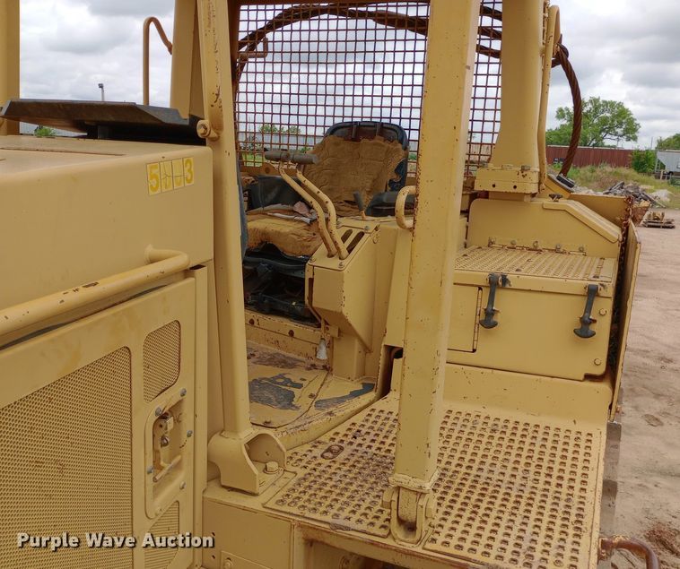 image for item NU9863 Caterpillar  D7H dozer