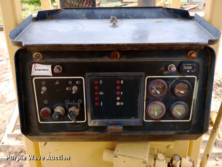 image for item NU9863 Caterpillar  D7H dozer