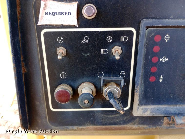 image for item NU9863 Caterpillar  D7H dozer