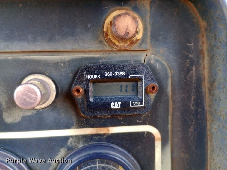 image for item NU9863 Caterpillar  D7H dozer