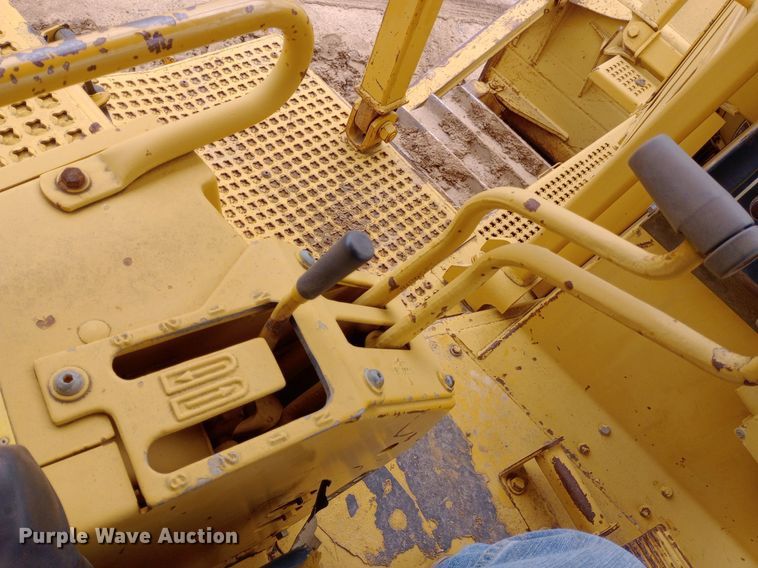 image for item NU9863 Caterpillar  D7H dozer