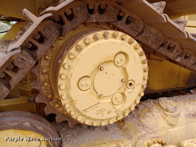 image for item NU9863 Caterpillar  D7H dozer