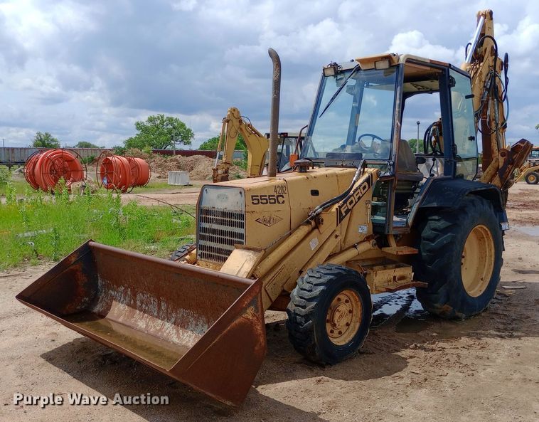 image for item NU9865 Ford 555C backhoe