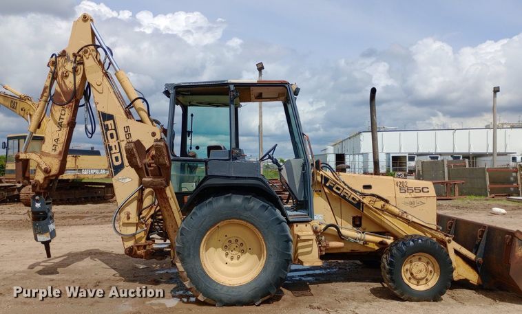 image for item NU9865 Ford 555C backhoe