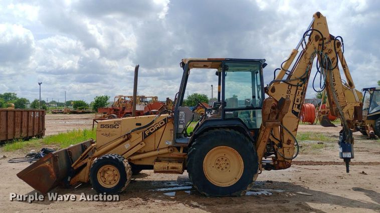 image for item NU9865 Ford 555C backhoe