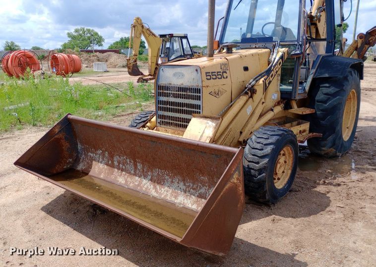 image for item NU9865 Ford 555C backhoe