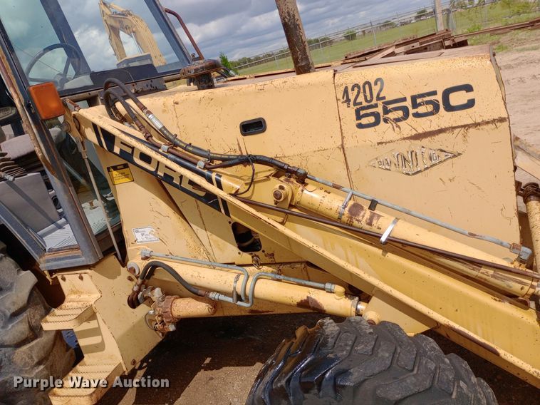 image for item NU9865 Ford 555C backhoe