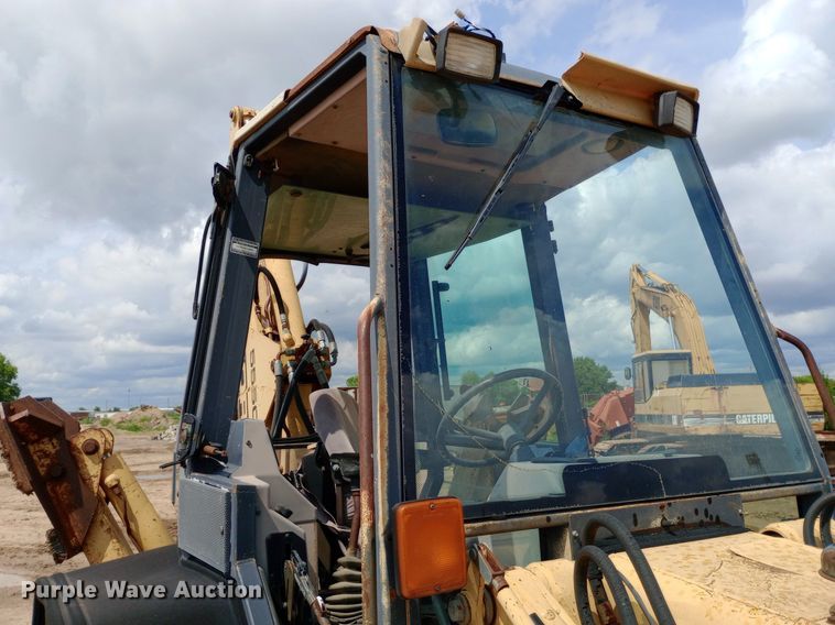 image for item NU9865 Ford 555C backhoe