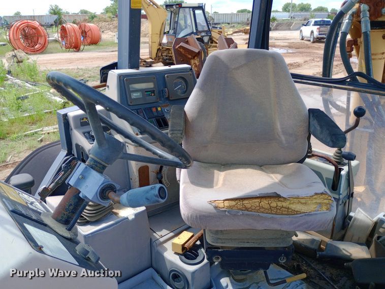 image for item NU9865 Ford 555C backhoe