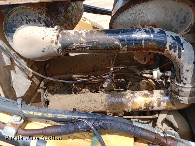 image for item NU9865 Ford 555C backhoe