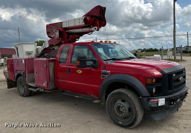 image for item NU9866 2009 Ford F550 Super Duty XL SuperCab bucket truck 