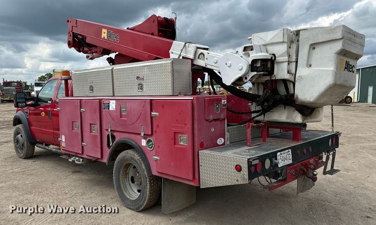 image for item NU9866 2009 Ford F550 Super Duty XL SuperCab bucket truck 