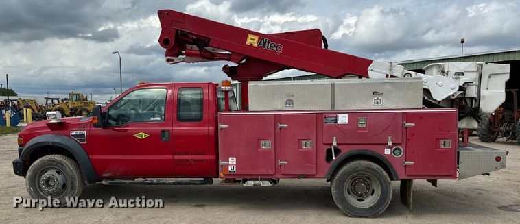image for item NU9866 2009 Ford F550 Super Duty XL SuperCab bucket truck 