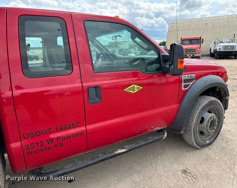 image for item NU9866 2009 Ford F550 Super Duty XL SuperCab bucket truck 