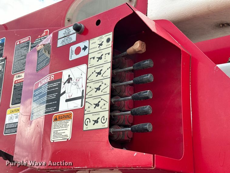 image for item NU9866 2009 Ford F550 Super Duty XL SuperCab bucket truck 