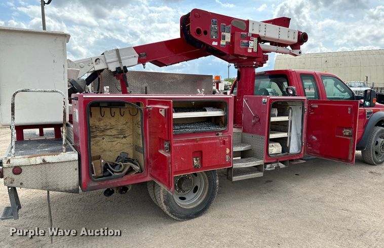image for item NU9866 2009 Ford F550 Super Duty XL SuperCab bucket truck 