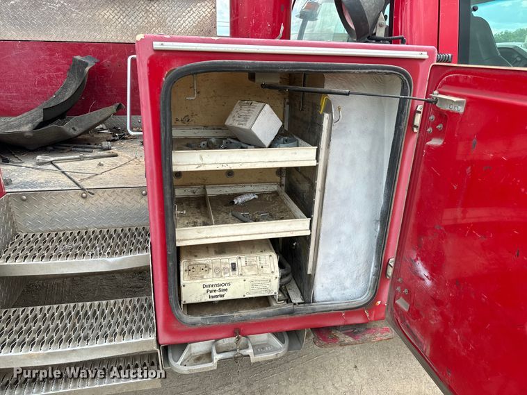 image for item NU9866 2009 Ford F550 Super Duty XL SuperCab bucket truck 