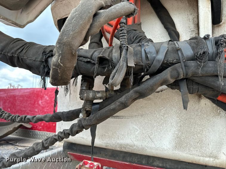 image for item NU9866 2009 Ford F550 Super Duty XL SuperCab bucket truck 