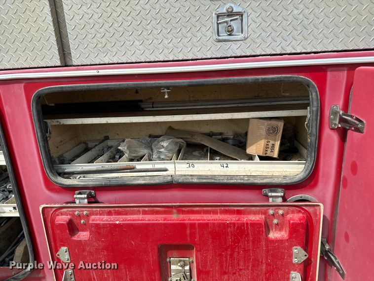 image for item NU9866 2009 Ford F550 Super Duty XL SuperCab bucket truck 